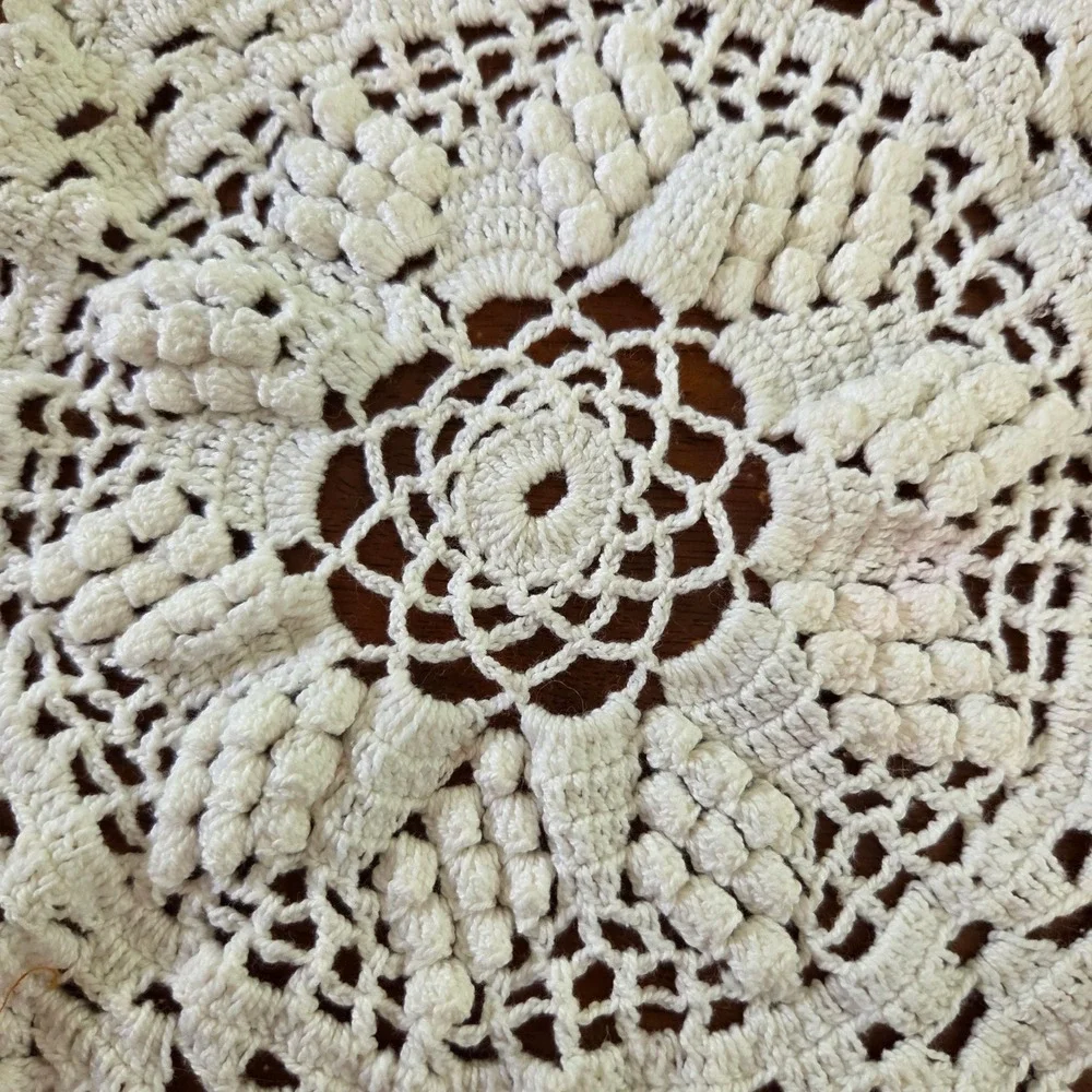 Vintage White Crochet Lace‎ Doily 10 Inch Round Popcorn Stitch Table Decor